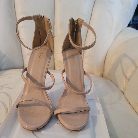 Qupid Heels - Picture 4 of 6